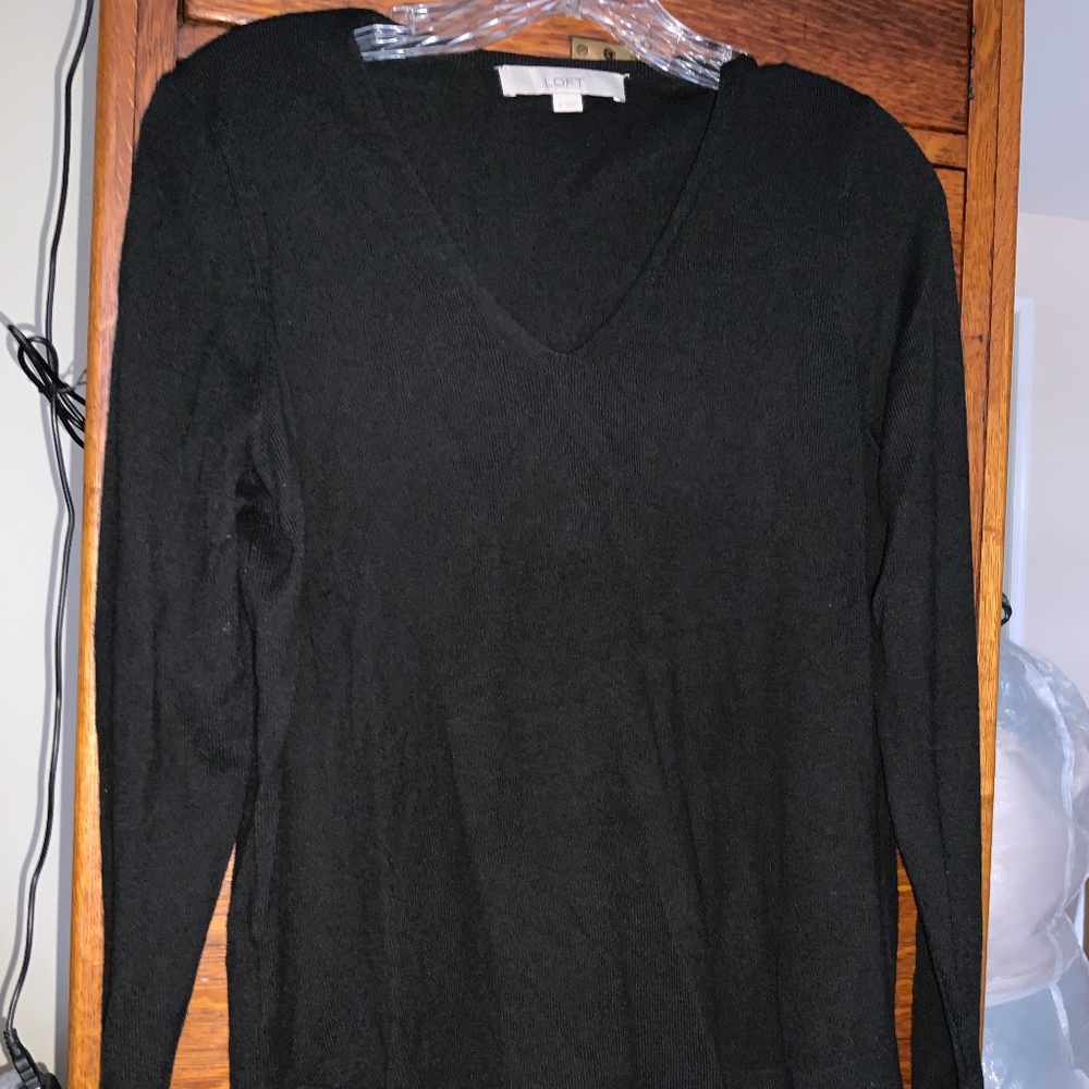 V neck sweater